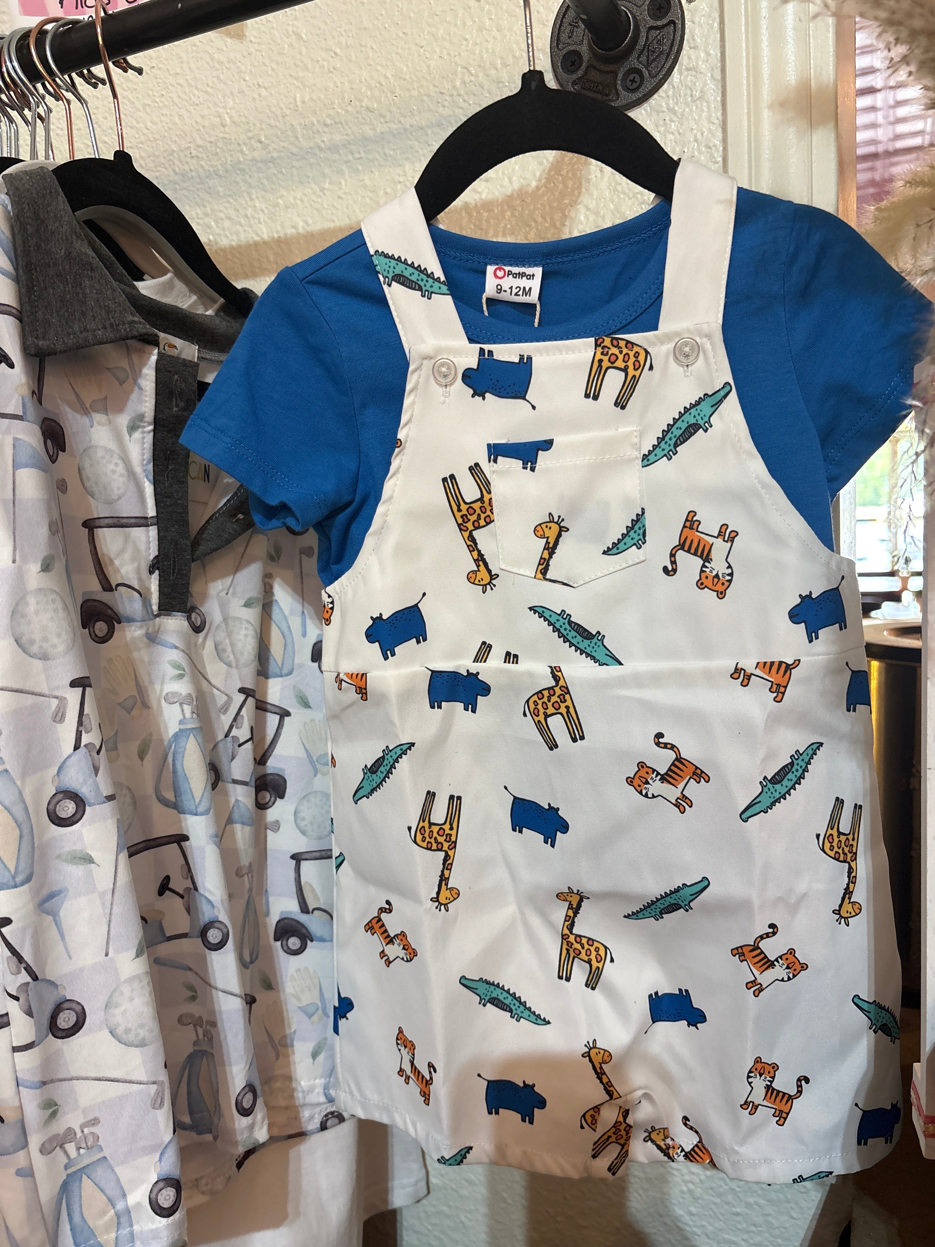 It’s a zoo outfit