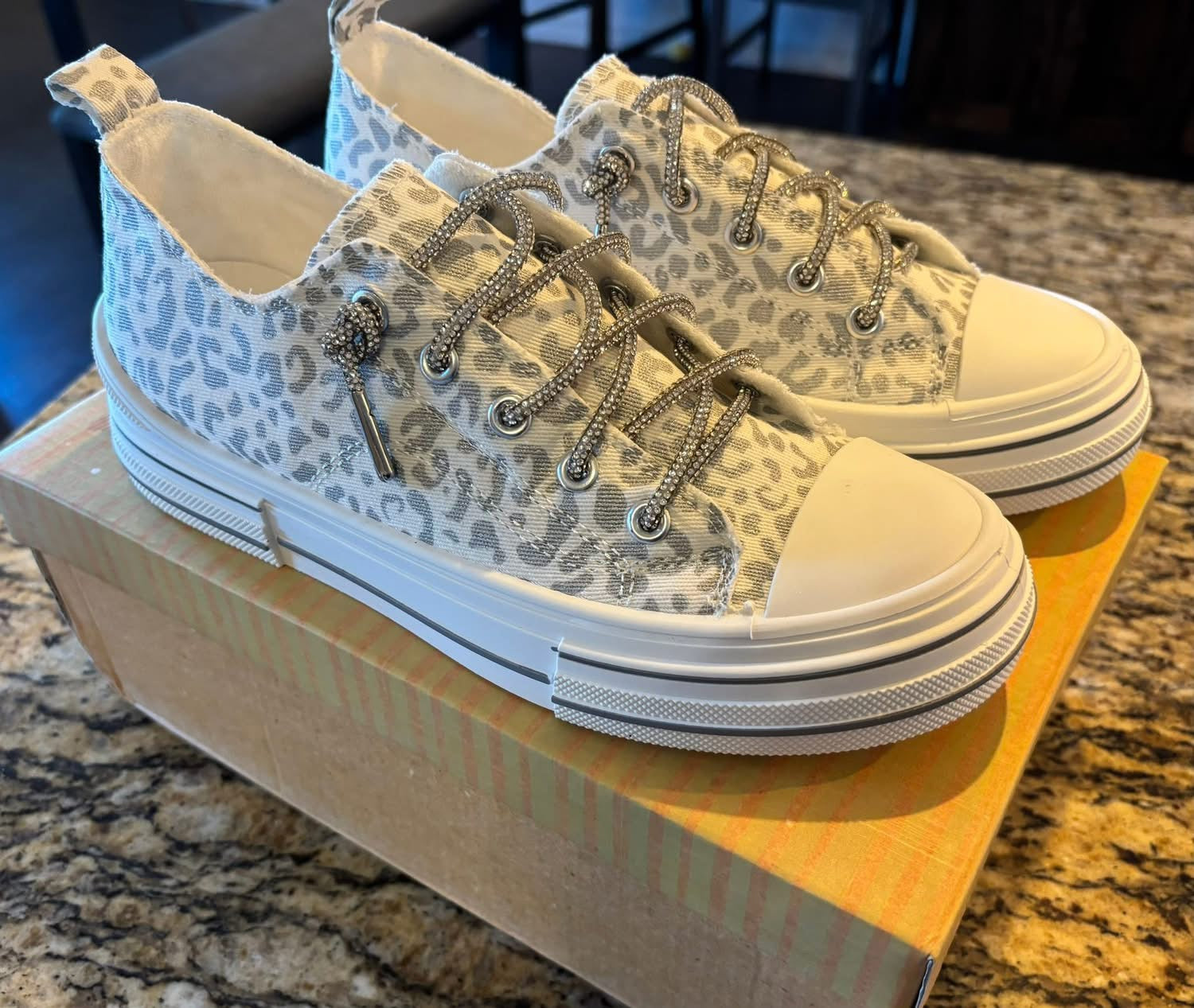 Snow leopard sparkle shoe string shoes