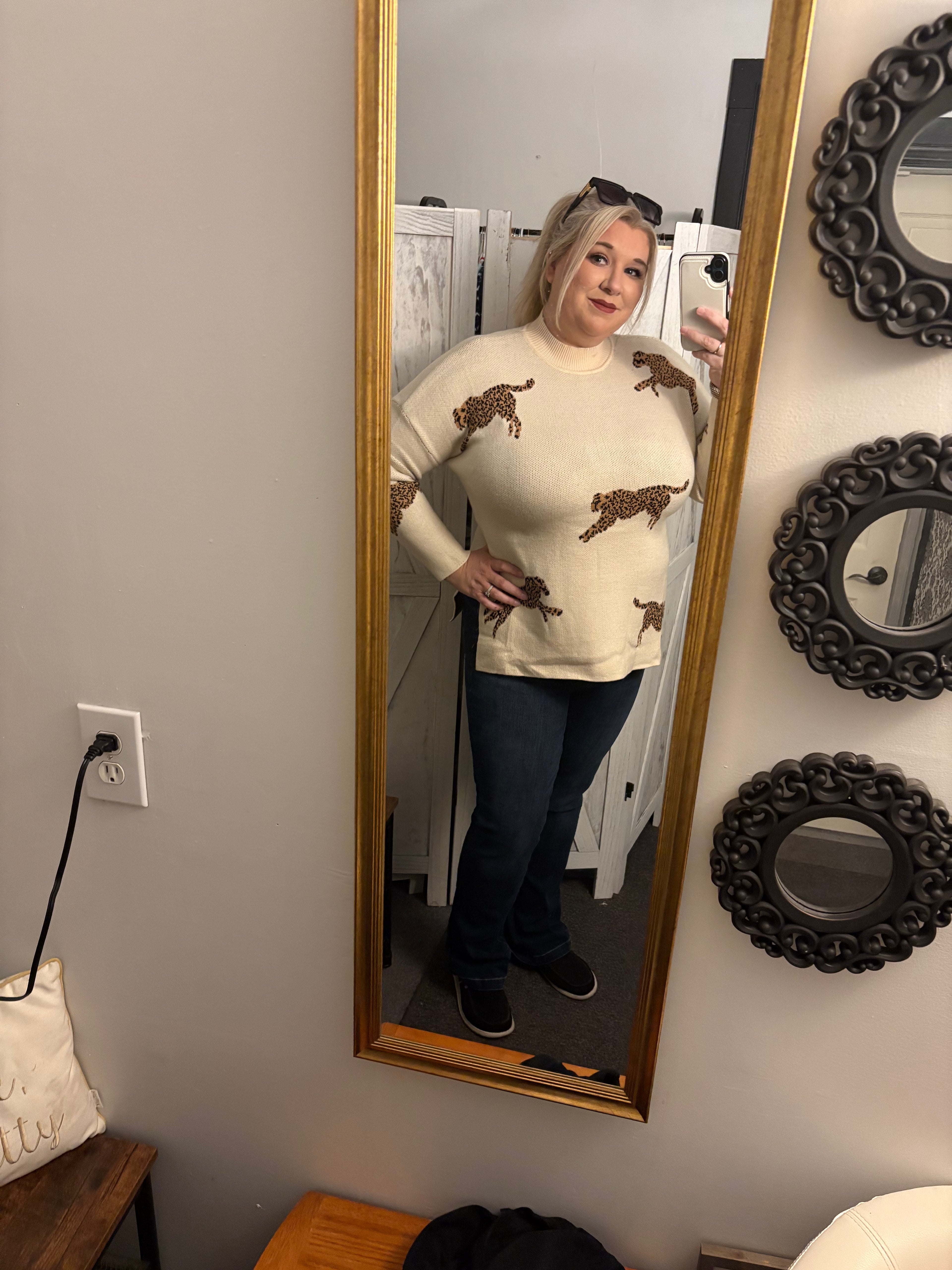 🐆 leopard side slit sweater